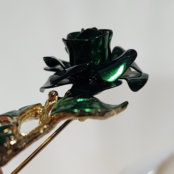 Emerald Green 3D goldtone metal Rose Brooch pin clover Irish St. Patrick's Day - Picture 8 of 8